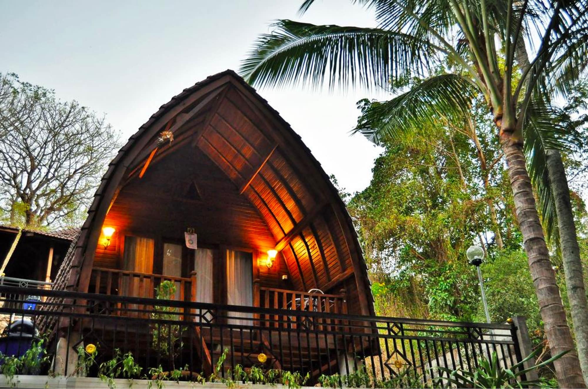 Coconut Hill Cottage Batununggul Zewnętrze zdjęcie